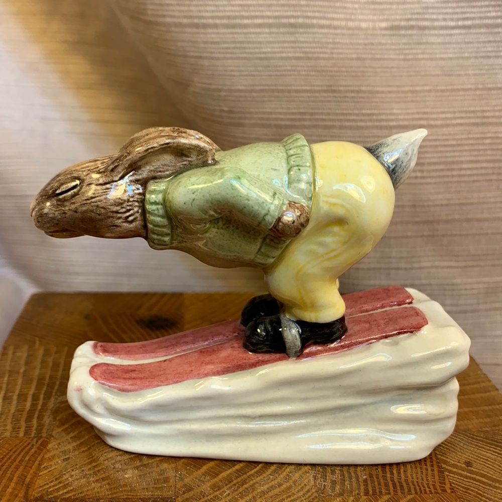 Royal Doulton made in England 1984 Downhill Bunny